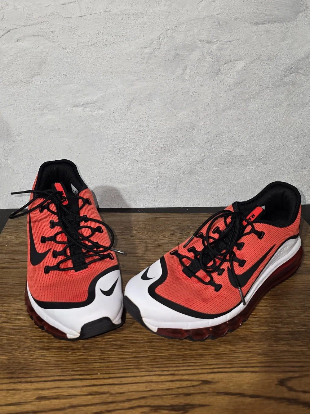 Nike Air Max More Habanero Red Men's 9.5 Running Shoes Black White AR1944-600 - Picture 2 of 8
